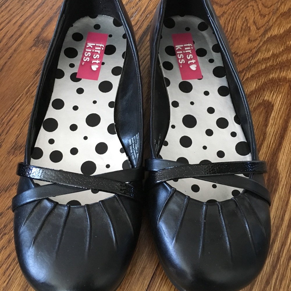 Girl’s Black Flats